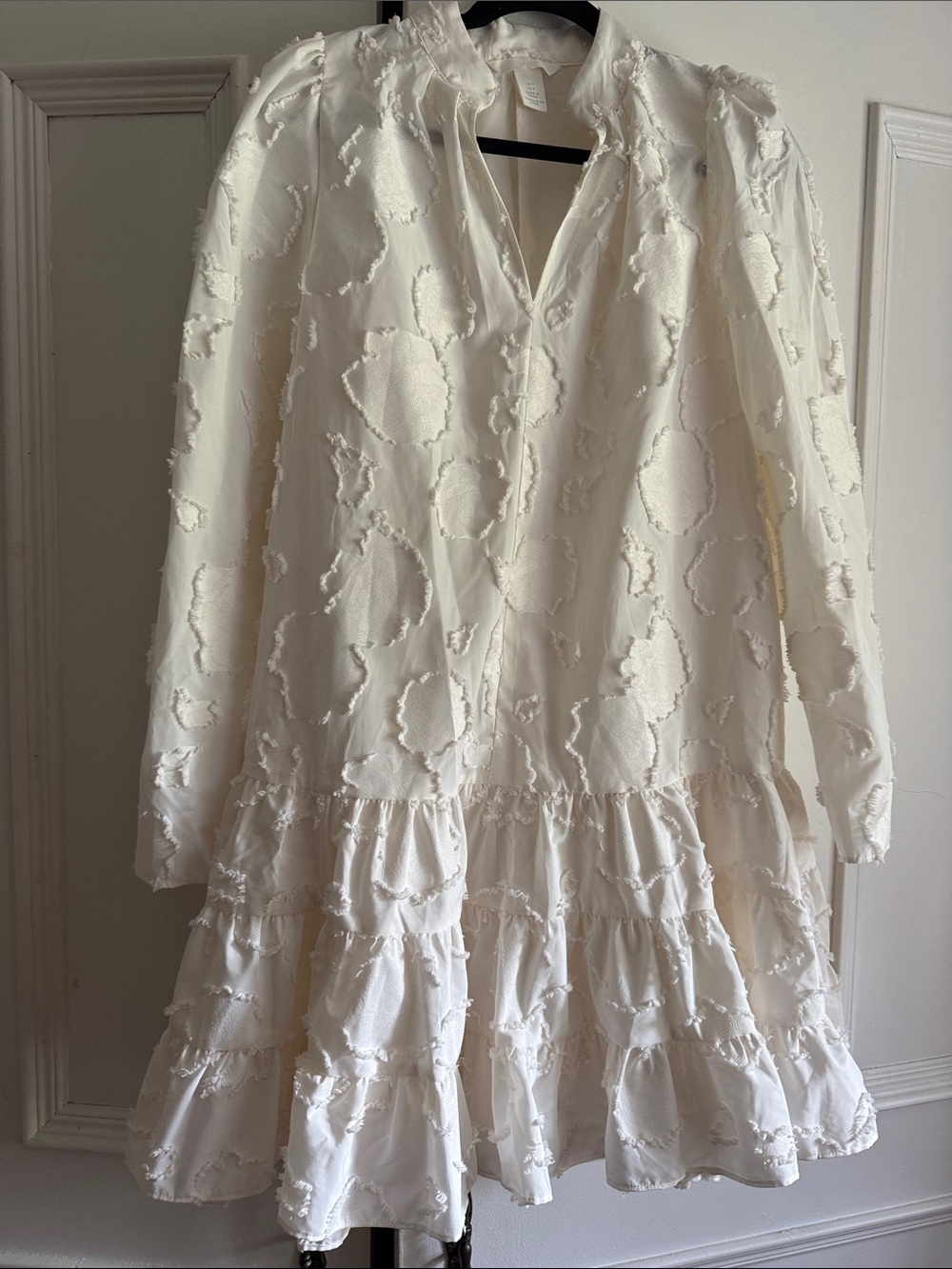 H&M Cream NWOT Textured Tiered Long-Sleeve Dress